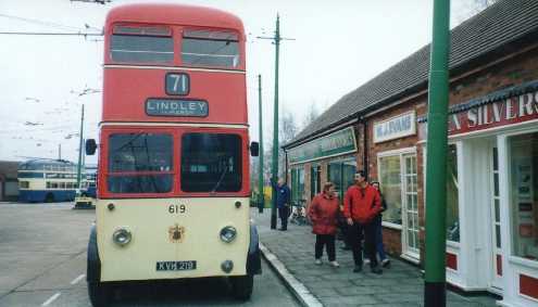 Hudds619Shops.JPG (18298 bytes)